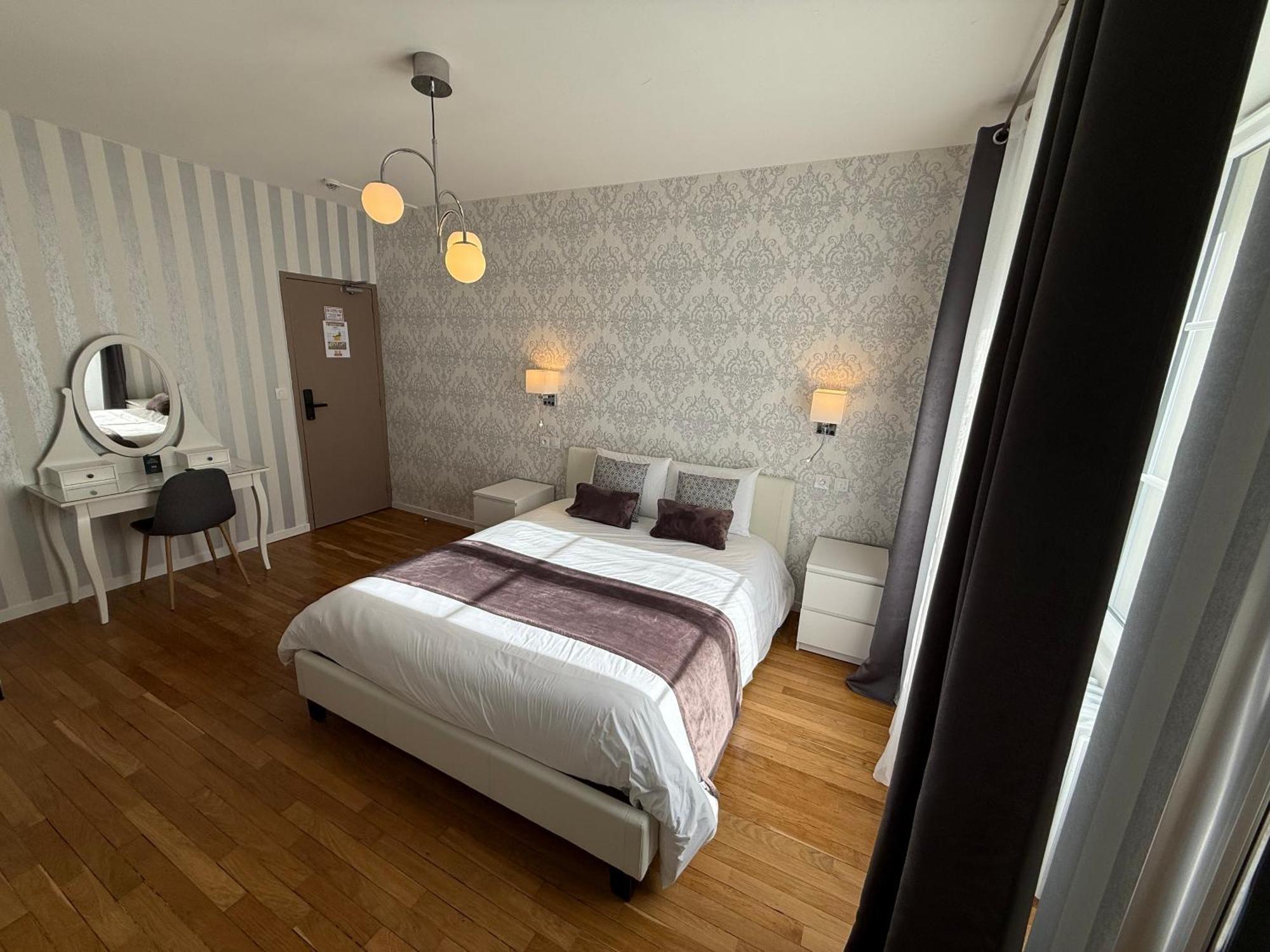 Oxxotel & Spa Valognes Bagian luar foto